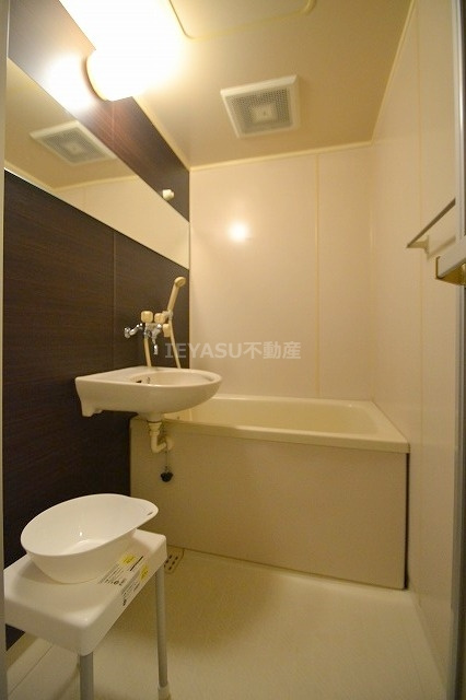 サンハイム庚午南の浴室