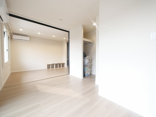 ラ・フォーレ紀寺の居間・リビング|使いやすいリビングです