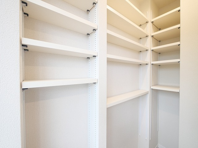ラ・フォーレ紀寺の収納|便利な収納スペースです