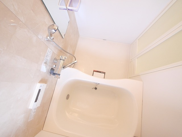 ラ・フォーレ紀寺の浴室|落ち着いた空間のお風呂です