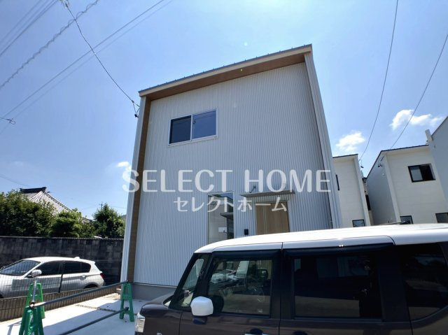  | クワテュオール沓市場
