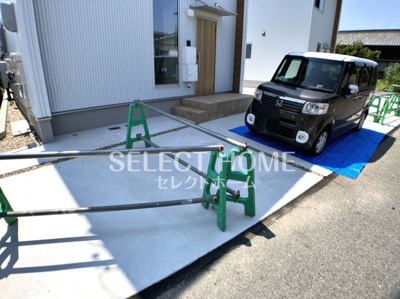 【駐車場】 | クワテュオール沓市場 | 車をお持ちの方に嬉しい駐車場付きの物件です