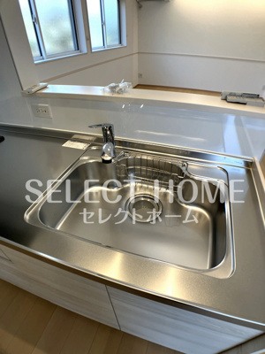  | クワテュオール沓市場