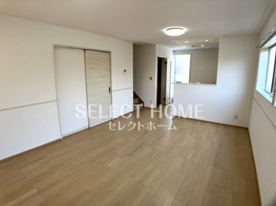  | クワテュオール沓市場