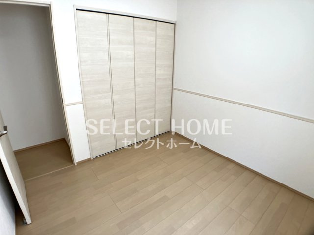  | クワテュオール沓市場