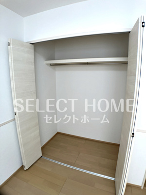  | クワテュオール沓市場