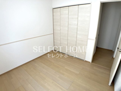  | クワテュオール沓市場