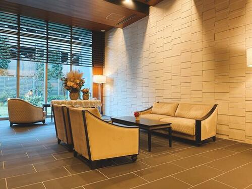 サンミット大日のロビー|■物件内覧・資金計画相談・住宅ローン相談、リフォーム相談、お問合せ受付中■
※当日・翌日のご内覧、ご相談はお電話でのお問合せがスムーズです！