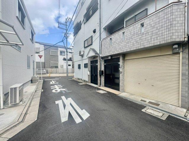 御堂町　中古一戸建ての前面道路含む現地写真|■物件内覧・資金計画相談・住宅ローン相談、リフォーム相談、お問合せ受付中■
※当日・翌日のご内覧、ご相談はお電話でのお問合せがスムーズです！