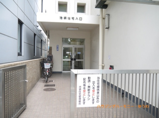 【エントランス】