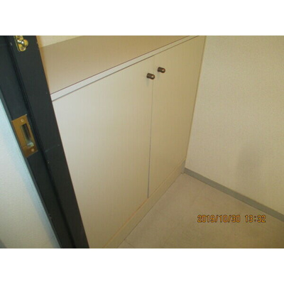 【玄関】 | サンタの館医大前