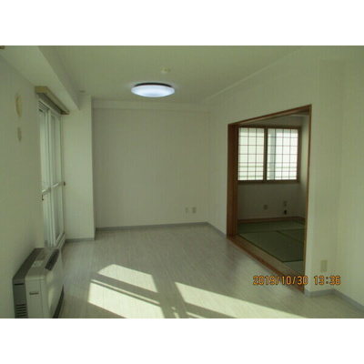 【居間・リビング】 | サンタの館医大前