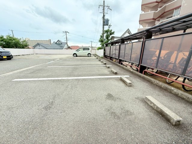 MilkyWay33の駐車場