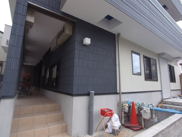 フォート本山中町のエントランス