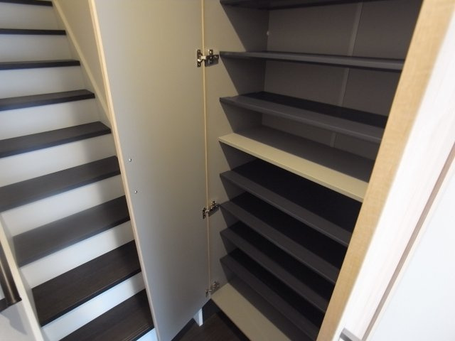 フォート本山中町の収納