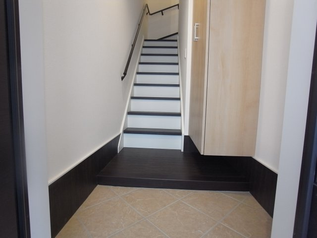 フォート本山中町の玄関