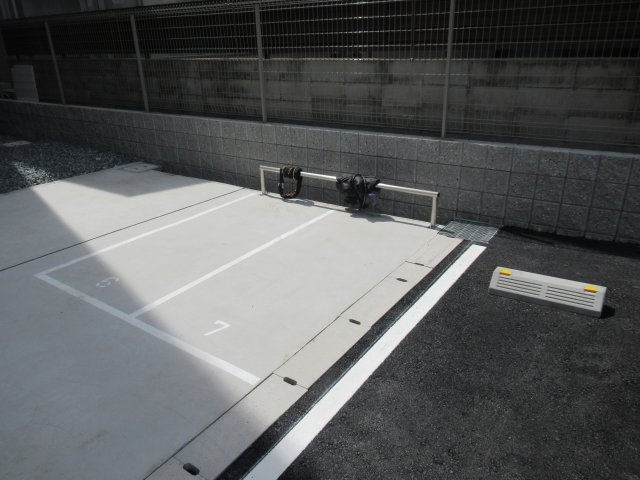 セレニテ兵庫エクラのその他共用部分|バイク置場です