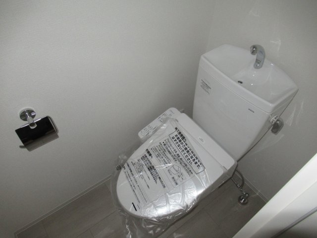 セレニテ兵庫エクラのトイレ|落ち着いたトイレです