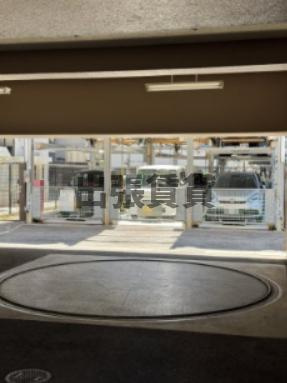 仲介手数料0円！リアライズ代官町の駐車場