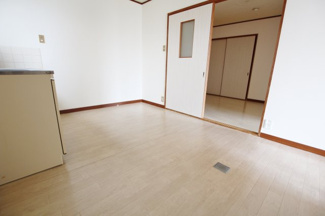 【居間・リビング】 | ローズハイツ