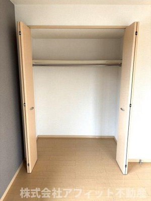 【その他】 | ソレーユガーデンB棟 | クローゼット