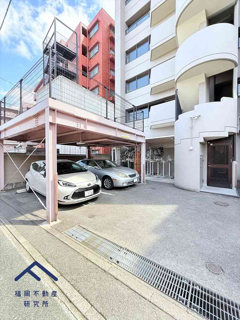 ソピア大濠西の駐車場