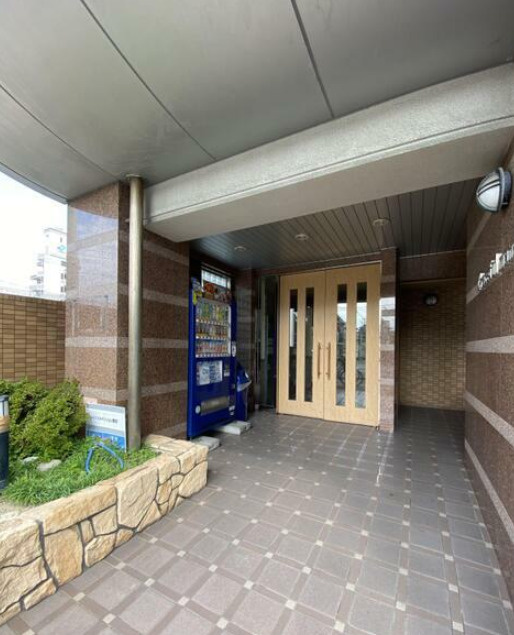 グレイスフルマンション愛宕 　オーナーチェンジ のエントランス