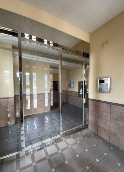 グレイスフルマンション愛宕 　オーナーチェンジ のエントランス