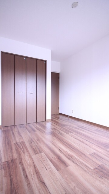 上益城郡益城町大字安永の賃貸マンションの洋室