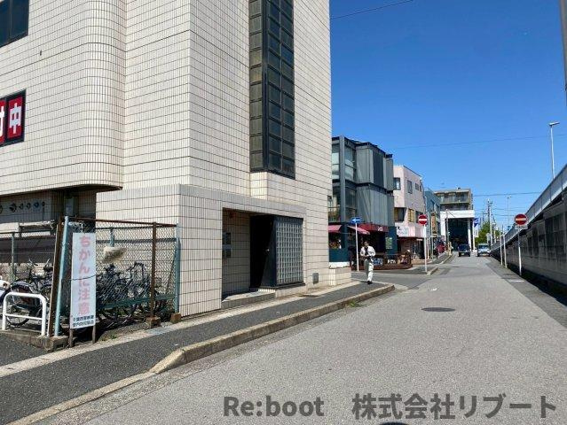 メイプルツリーの周辺