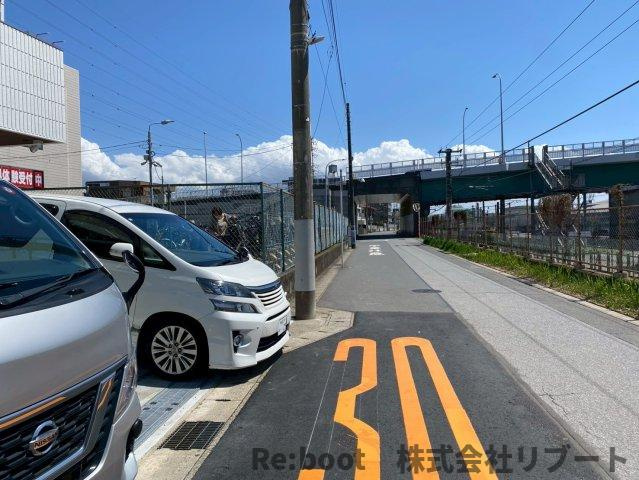 メイプルツリーの周辺