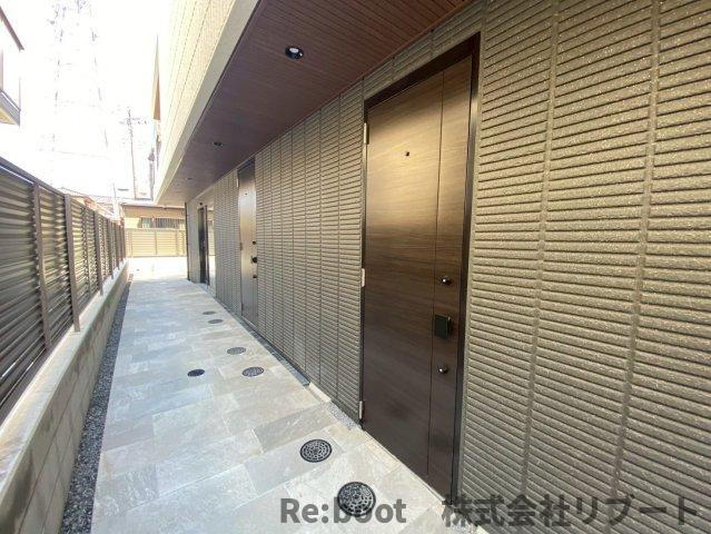 メイプルツリーの玄関