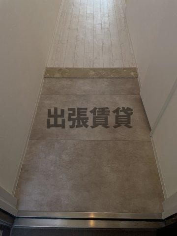 仲介手数料0円！ライオンズマンション名駅西の玄関