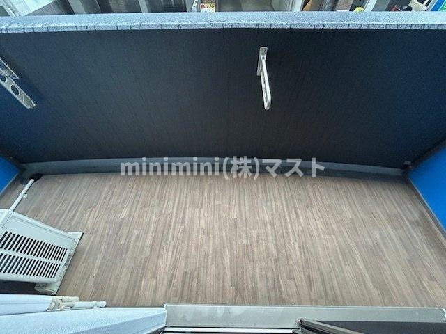 セレニテ堺筋本町リアンのバルコニー