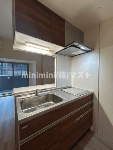 セレニテ堺筋本町リアンのキッチン