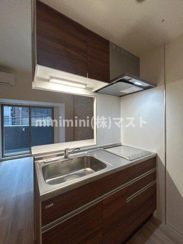 セレニテ堺筋本町リアンのキッチン