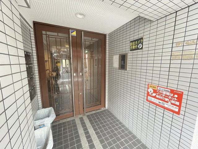 アミティ近大通りのエントランス