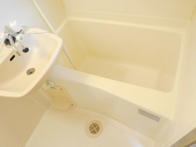 アンフィニィ松ヶ丘の浴室