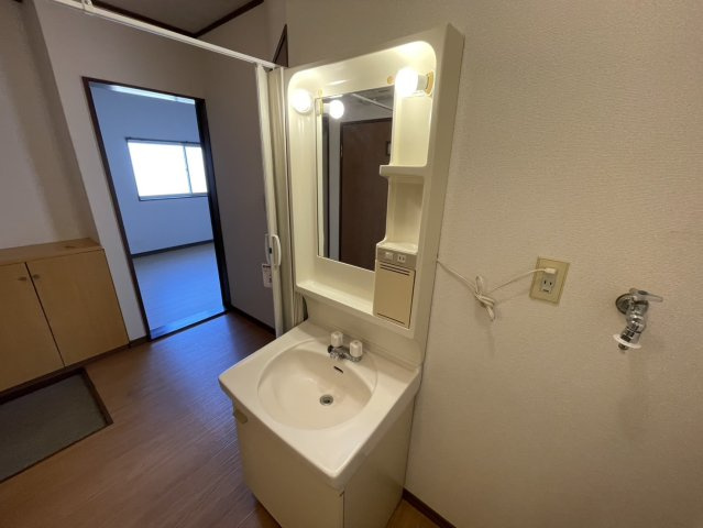 メゾンドシェルの独立洗面台