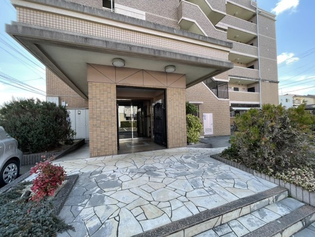 ユウメイトビルの外観