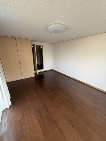 レジデンスけやきの洋室