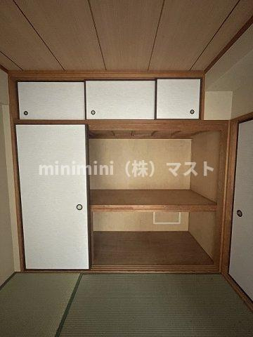 フィオーレ岸里の収納