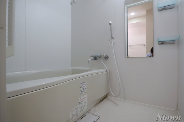 【浴室】 | Gramercy Shirakawa Koen | 日々の疲れを癒すお風呂付です