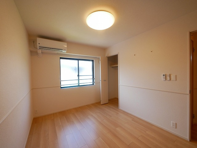 リジエールの洋室