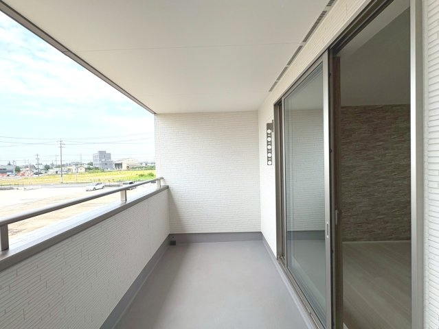 グラファーレ　江南市村久野町平河　全2区画分譲のバルコニー|バルコニーは南向きで洗濯物もよく乾きます！