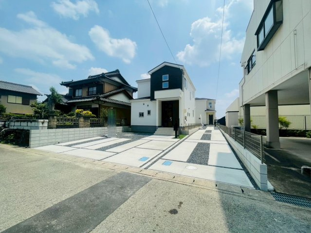 グラファーレ　江南市村久野町平河　全2区画分譲の外観|■全体写真　
■ヤマダ不動産　株式会社リライフ　
