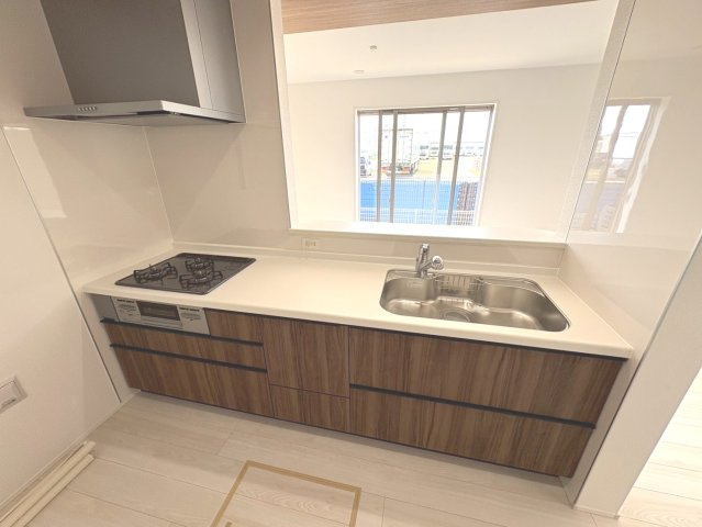 グラファーレ　江南市村久野町平河　全2区画分譲のキッチン|シンクは全面エンボス加工のステンレスシンクを採用。高い性能とお手入れが簡単な仕様です！