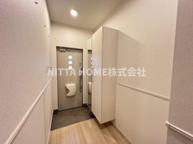 デスパシオ氷上Ⅰの玄関|広いスペースの玄関です(#^^#)