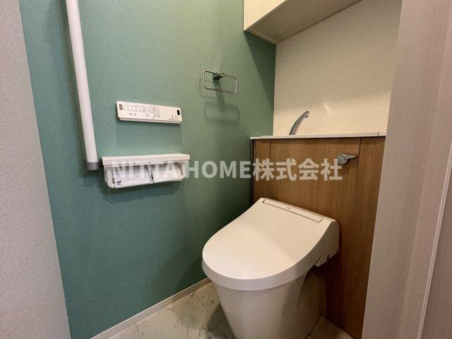デスパシオ氷上Ⅰのトイレ|温水洗浄付きのトイレです＊