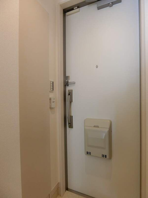 リブリ・Luna Isolaの玄関